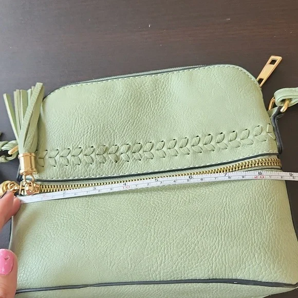 Deluxity Los Angeles, Vegan Green Purse, New - Picture 11 of 11